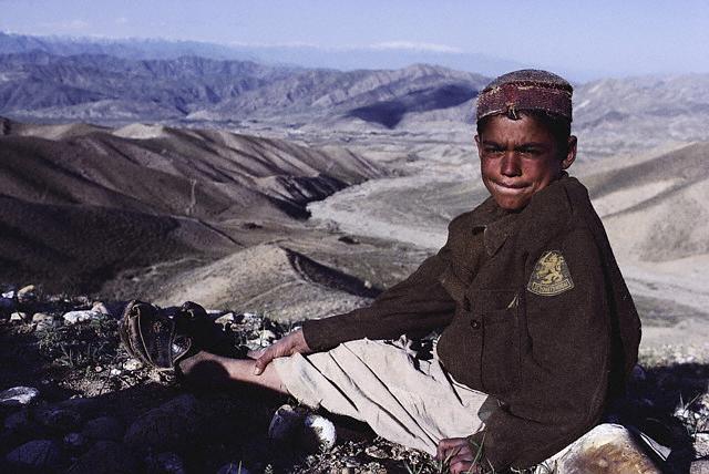 Niño afgano